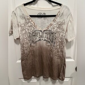 Affliction V neck. Cream and tan Size Large